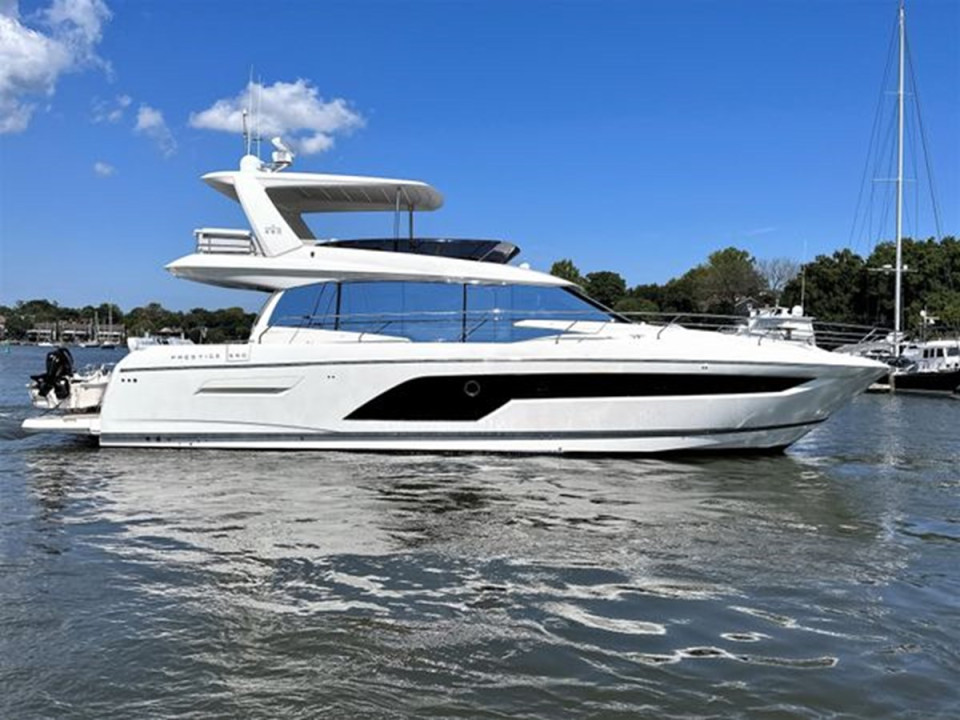 M/Y 2022 PRESTIGE 590  Yacht #2