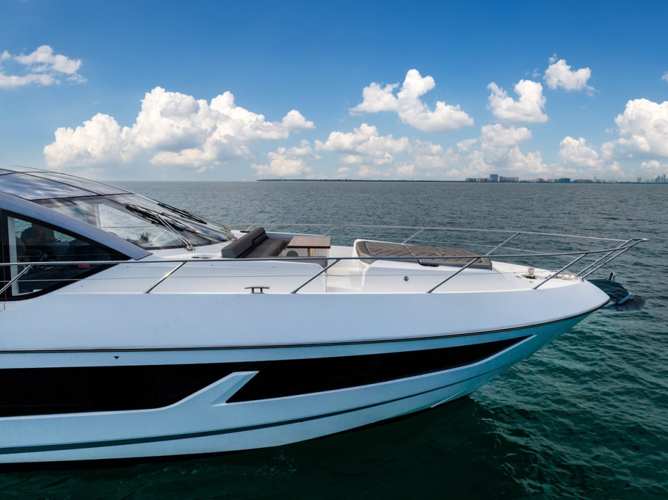 M/Y 2022 SUNSEEKER PREDATOR 74 Yacht #9