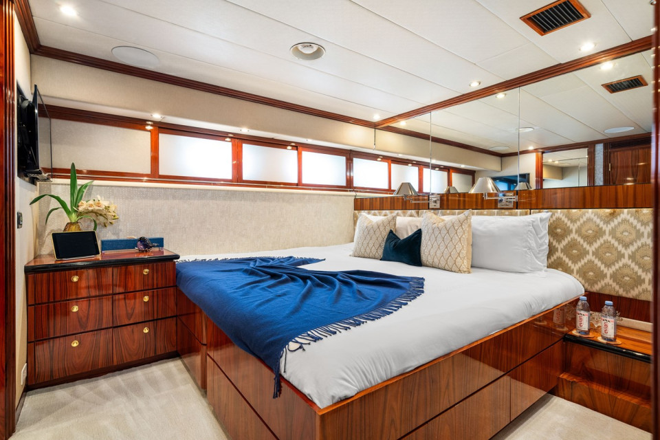 M/Y SWEET ESCAPE Yacht #15