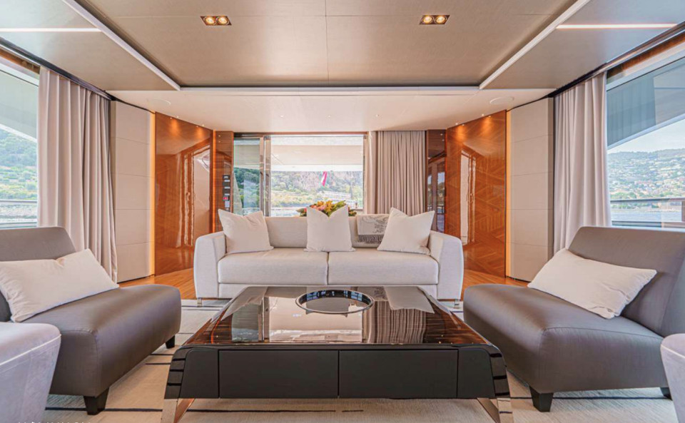 M/Y PRINCESS 35M AVALON Yacht #12