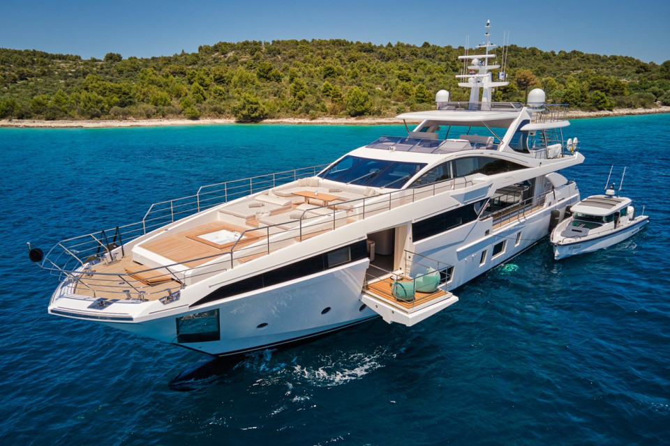 M/Y HEED  Yacht #1