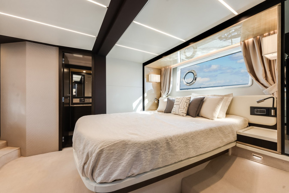 M/Y TRUTH SERUM Yacht #12