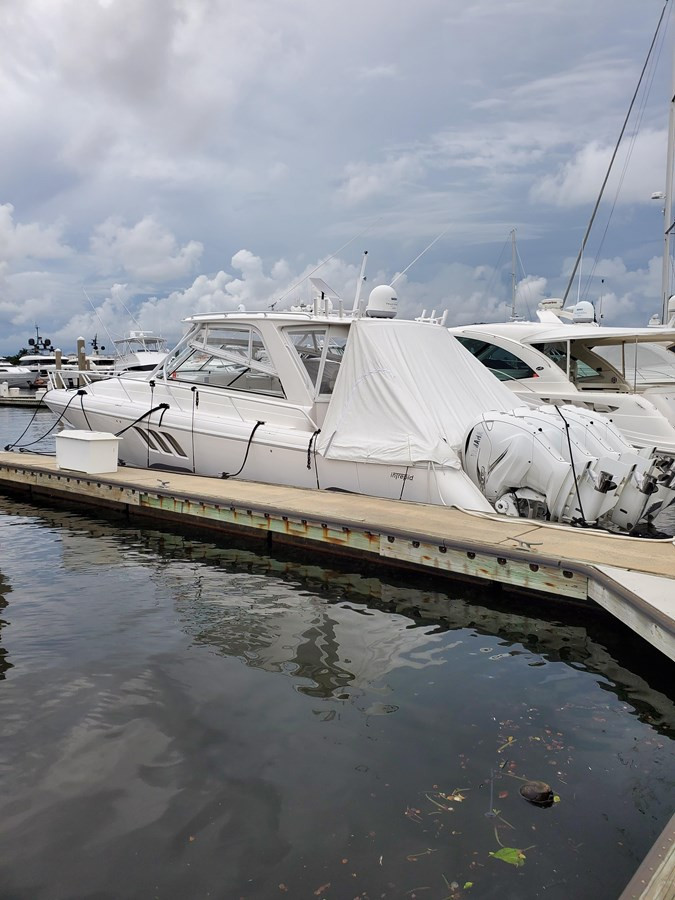 M/Y HER SALT BOUYS Yacht #2