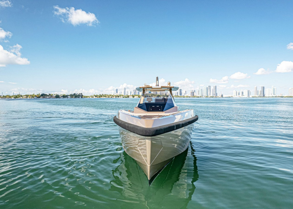 M/Y TENDER OWL Yacht #2