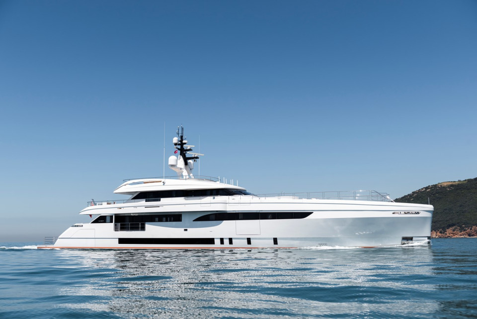 M/Y STERN Yacht #1