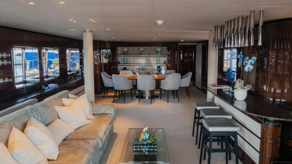 M/Y LADY IN BLUE Yacht #15