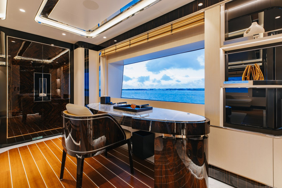 M/Y DAYBREAK Yacht #11
