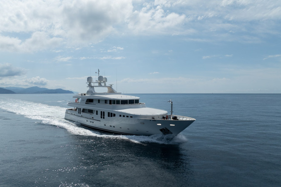 M/Y NEW MASTER Yacht #5