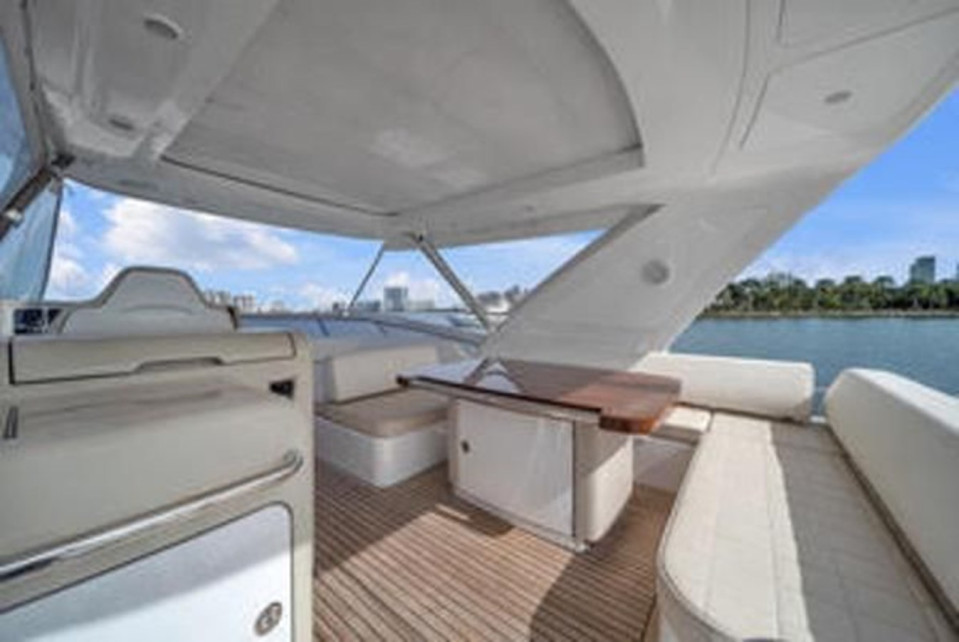 M/Y 2014 AZIMUT 64 FLYBRIDGE Yacht #11