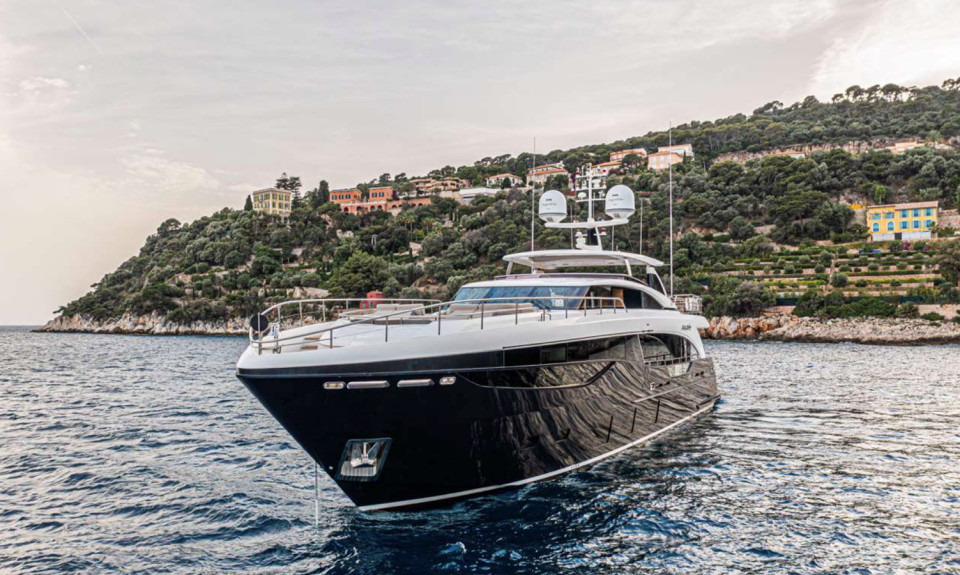 M/Y PRINCESS 35M AVALON Yacht #3