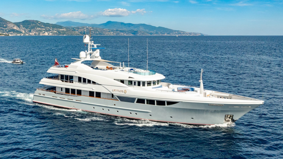 M/Y LATITUDE Yacht #7