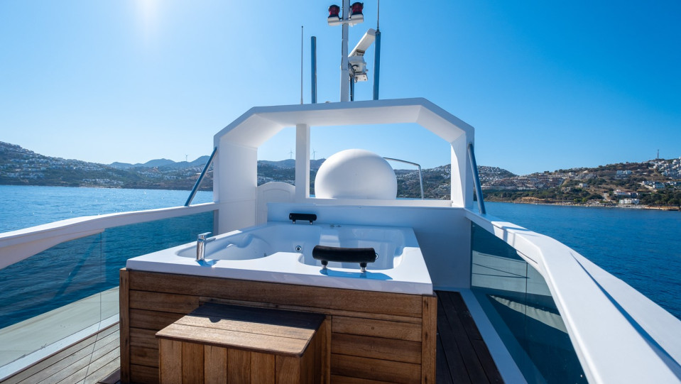 M/Y  42 M STEEL  MOTOR YACHT Yacht #10