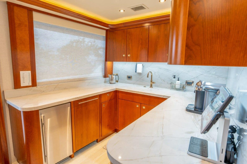 M/Y RELENTLESS Yacht #15