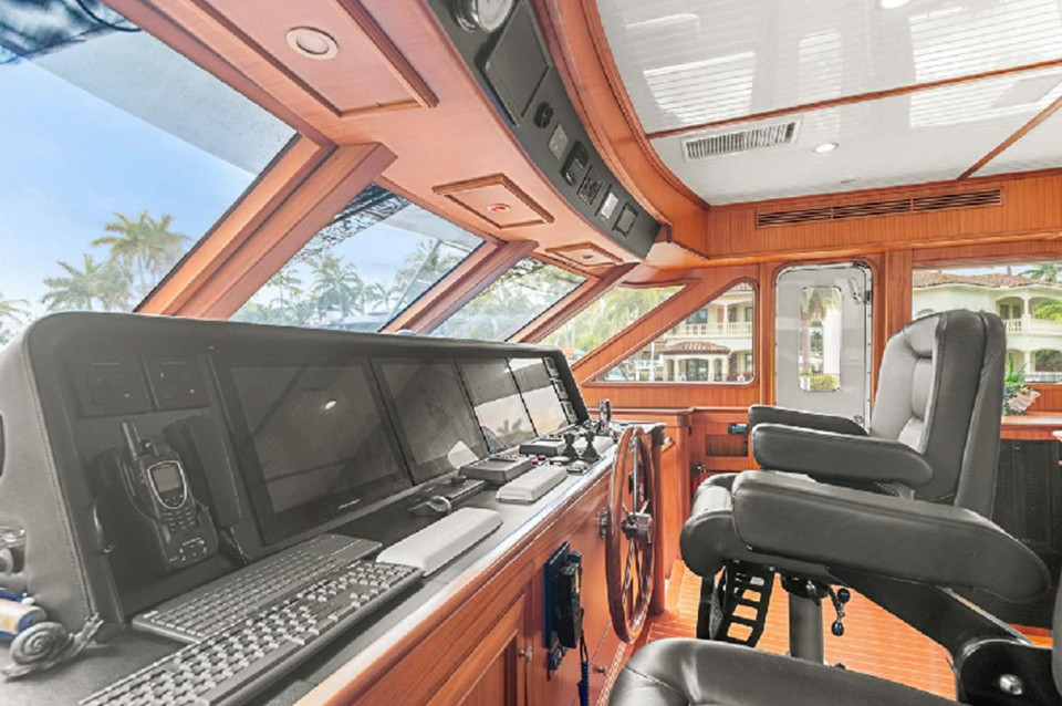 M/Y SEAS TO SEE Yacht #9