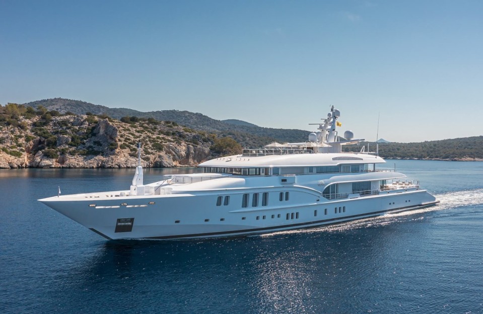 M/Y LADY VERA Yacht #3
