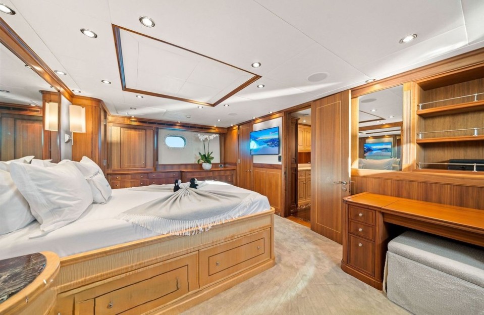 M/Y BLACKSHEEP Yacht #8