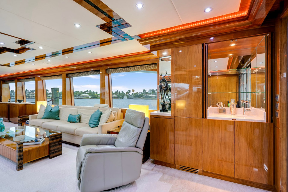 M/Y MESMERIZE Yacht #15