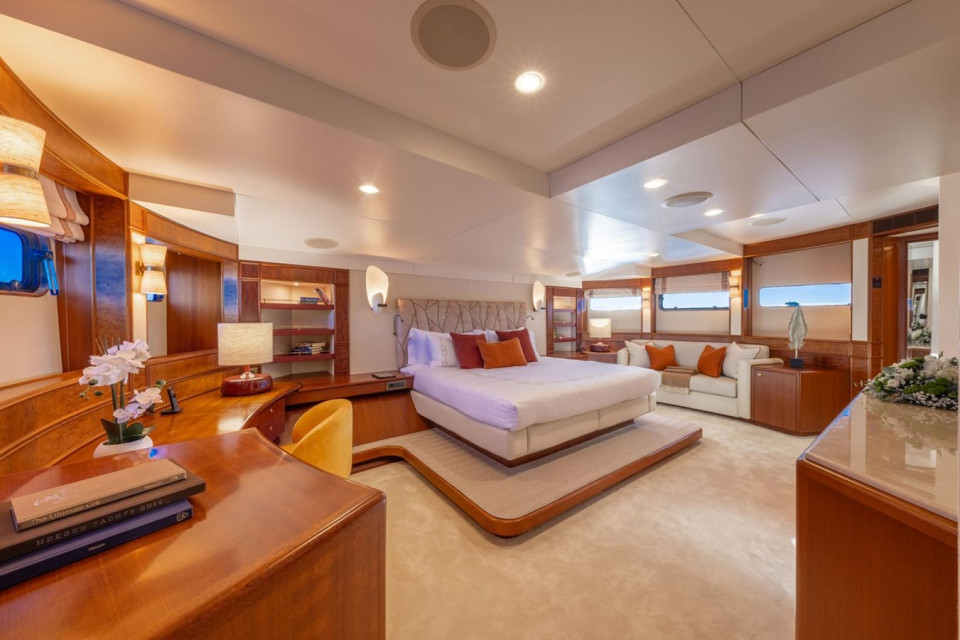 M/Y TAHI Yacht #15
