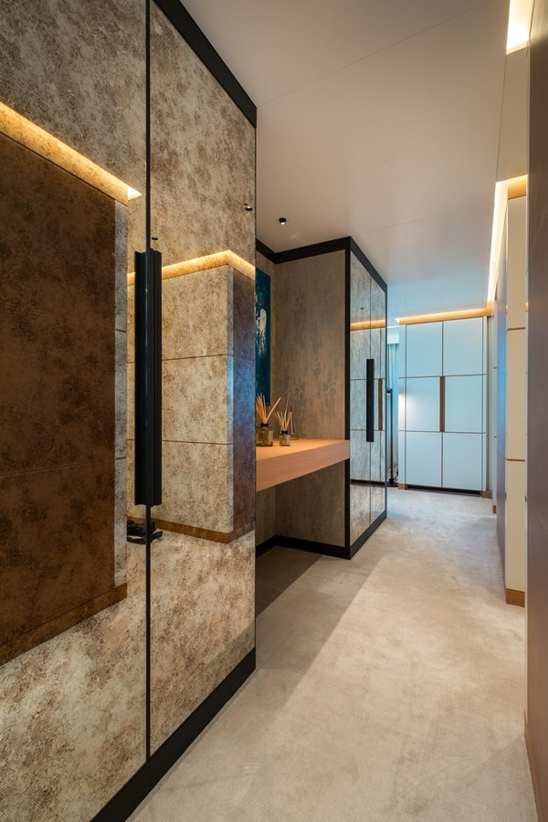 M/Y ALCHEMIST Yacht #9