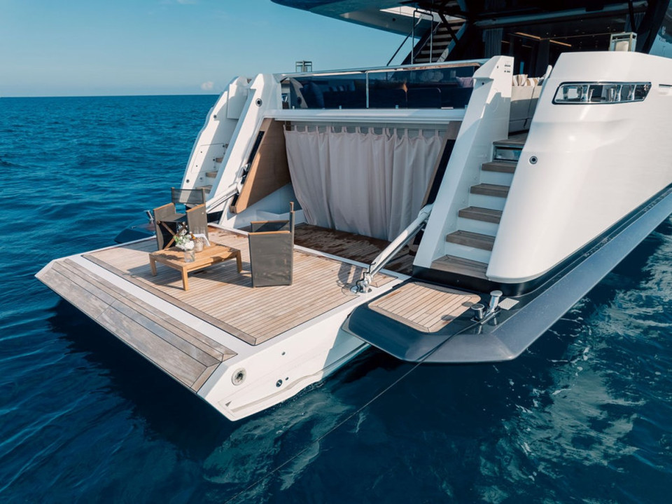 M/Y RANDY BETH Yacht #15