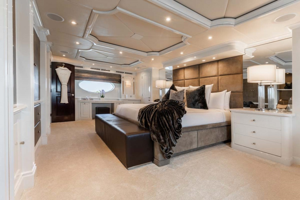M/Y NICOLE EVELYN Yacht #13