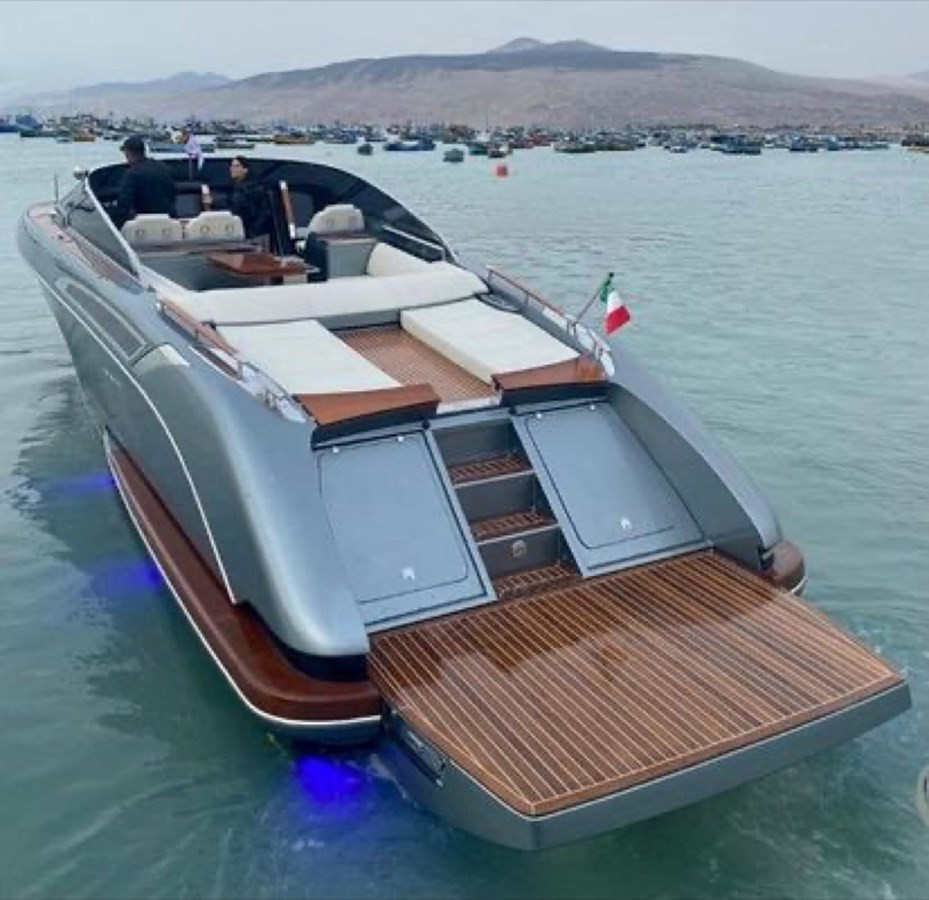 M/Y 2017 RIVA 39 RIVAMARE Yacht #1