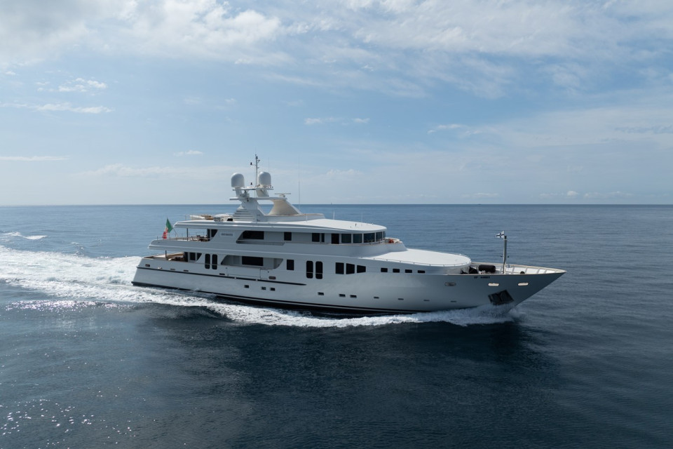 M/Y NEW MASTER Yacht #4