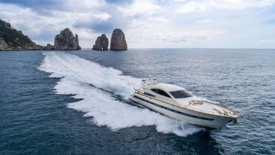 M/Y MIDNIGHT MADNESS Yacht #1