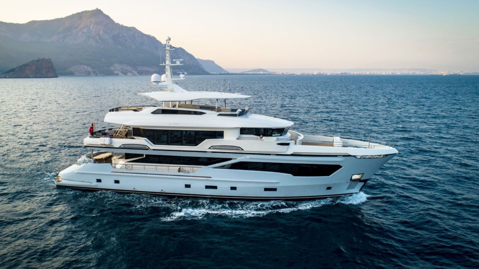 M/Y LADY CAROLINE Yacht #1