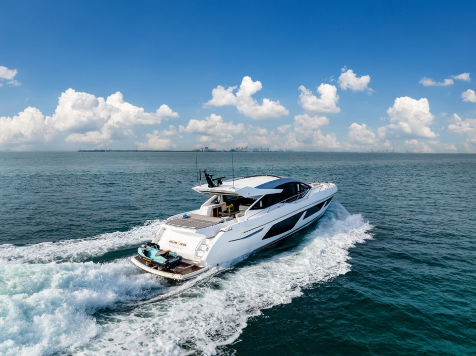 M/Y 2022 SUNSEEKER PREDATOR 74 Yacht #2