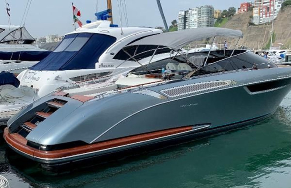 M/Y 2017 RIVA 39 RIVAMARE Yacht #9