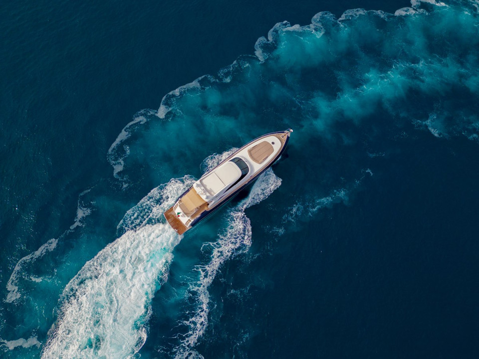 M/Y CINQUE LUNE Yacht #3