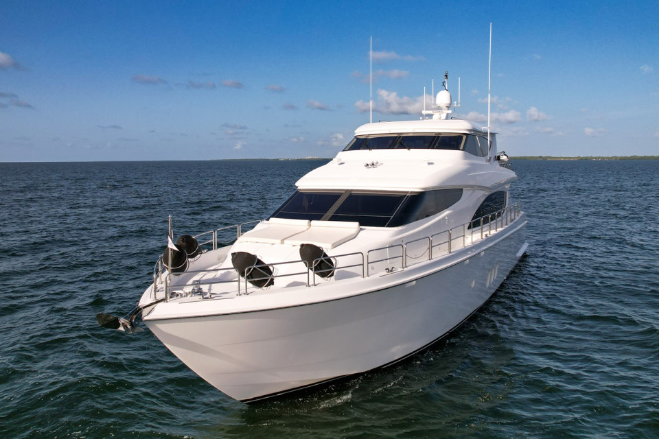 M/Y HATTERAS 80 MOTOR YACHT Yacht #7