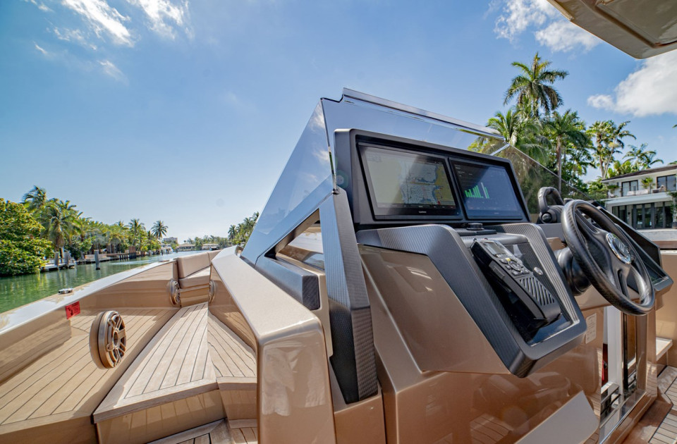 M/Y TENDER OWL Yacht #10