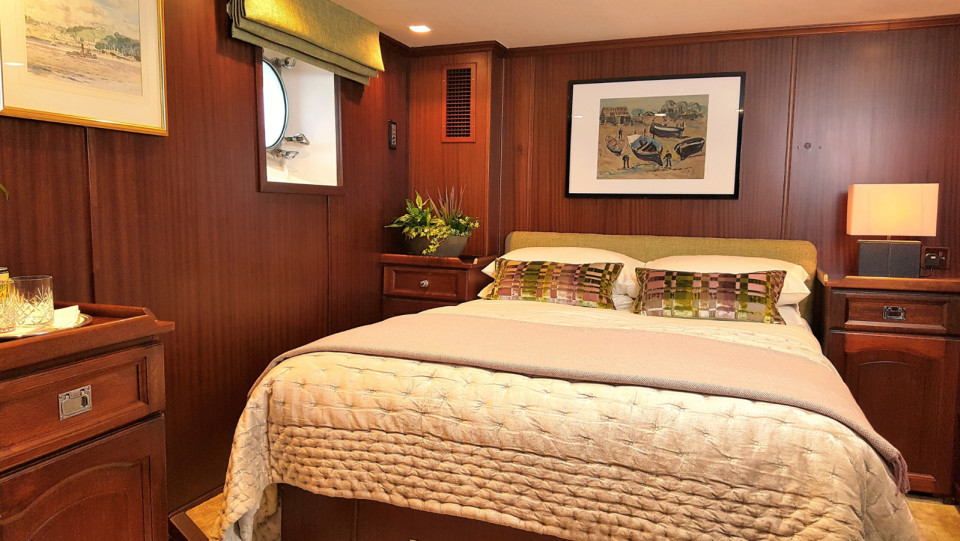 M/Y TRAFALGAR Yacht #10