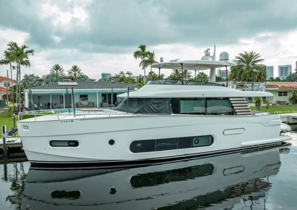 M/Y 2022 AZIMUT MAGELLANO 66 Yacht #2