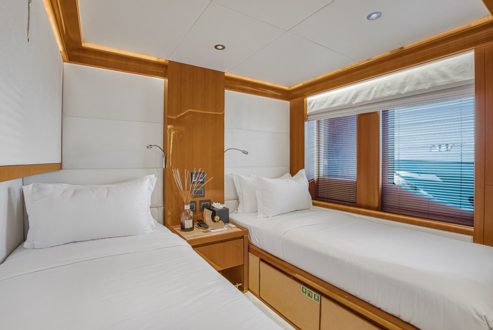 M/Y ATLANTIS Yacht #10