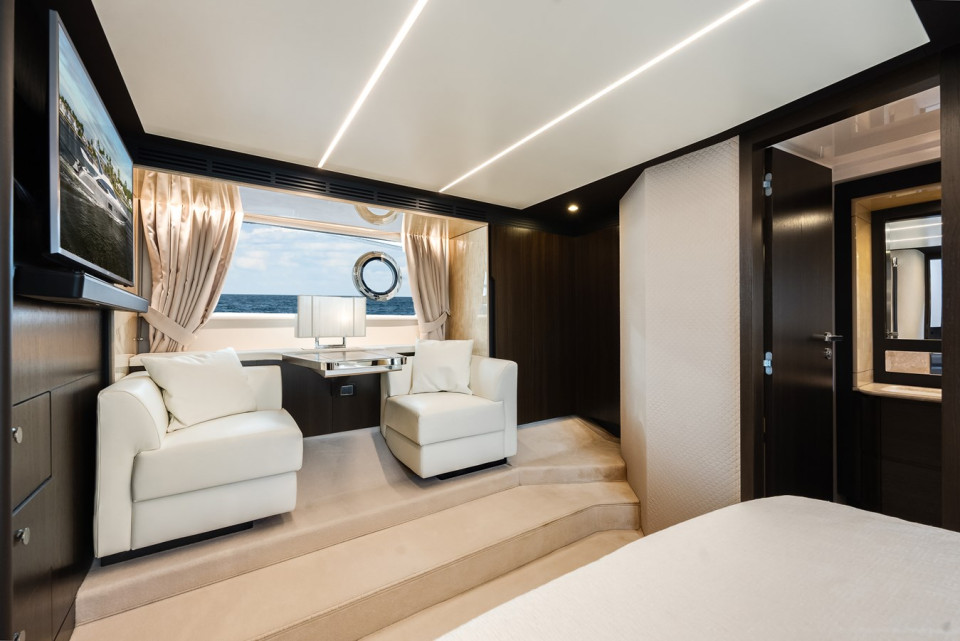 M/Y TRUTH SERUM Yacht #15