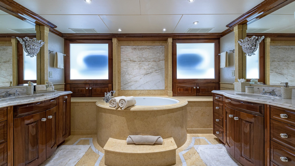 M/Y SILVER LINING Yacht #11