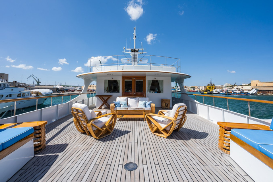 M/Y LADY GOODGIRL Yacht #9