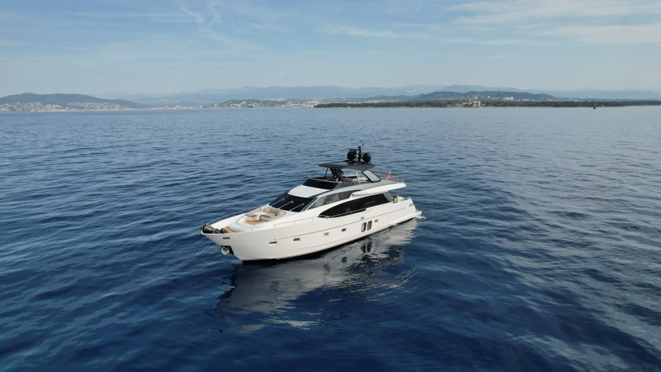 M/Y ELLIE JAMES Yacht #11