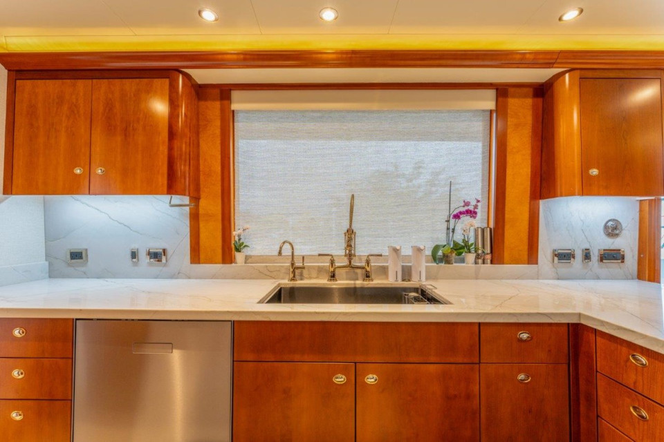 M/Y RELENTLESS Yacht #9