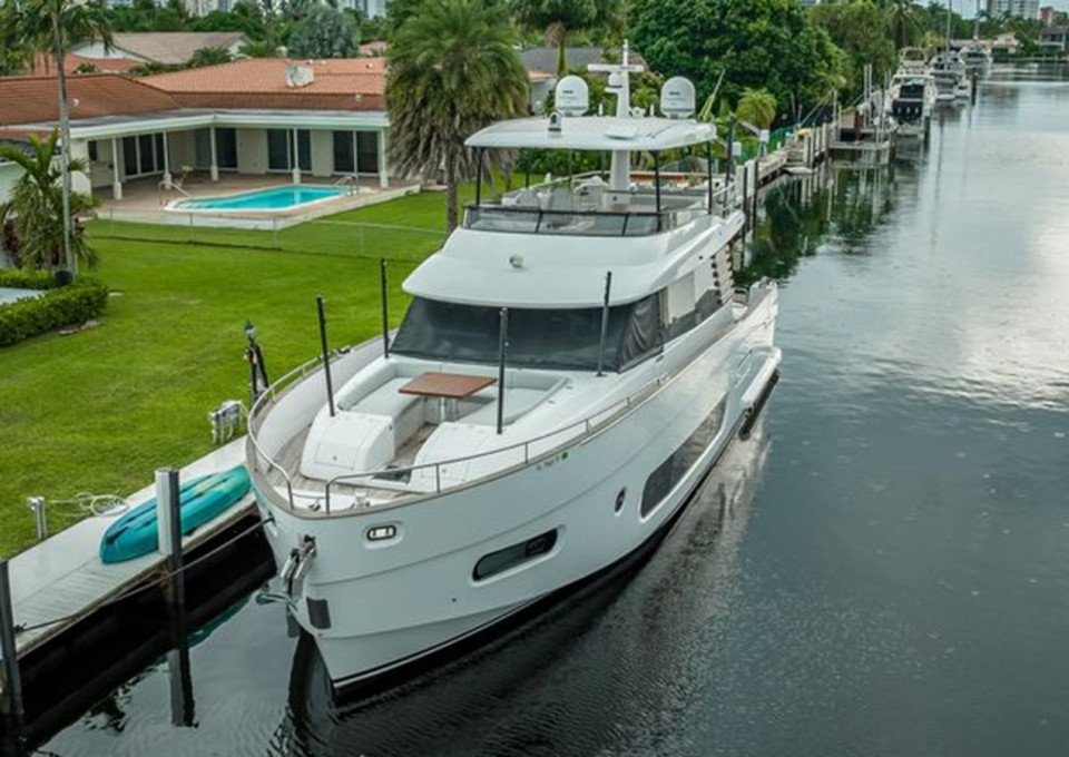 M/Y 2022 AZIMUT MAGELLANO 66 Yacht #12