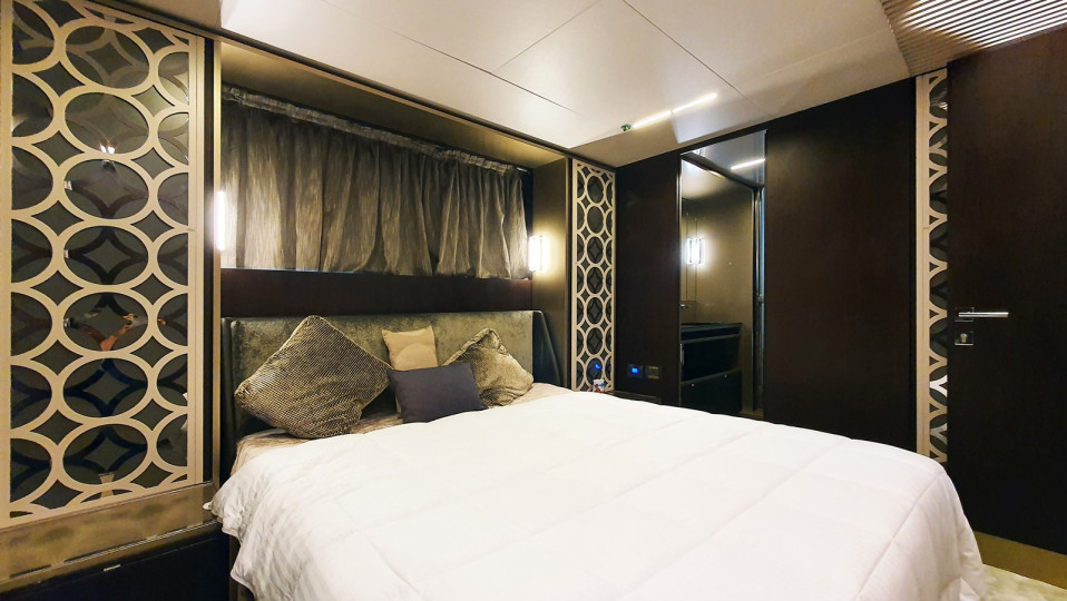 M/Y WY88 Yacht #14