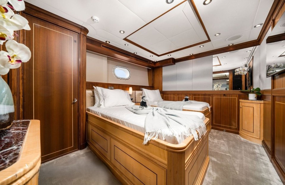 M/Y BLACKSHEEP Yacht #10