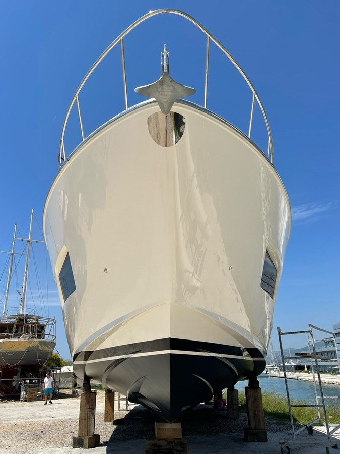 M/Y FERRETTI YACHTS 670  Yacht #3