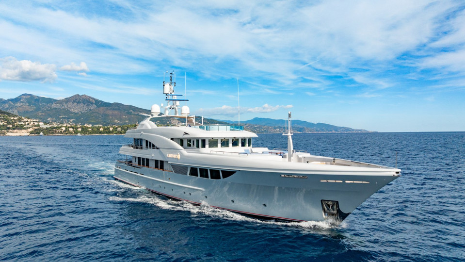M/Y LATITUDE Yacht #4