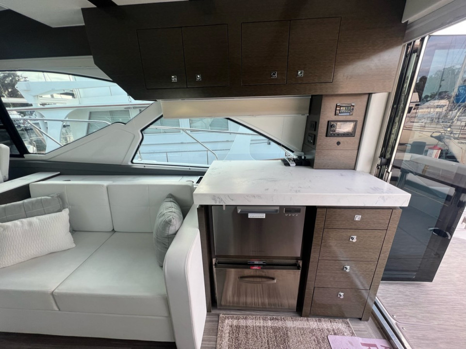 M/Y IMPULSIVE DECISION  Yacht #12