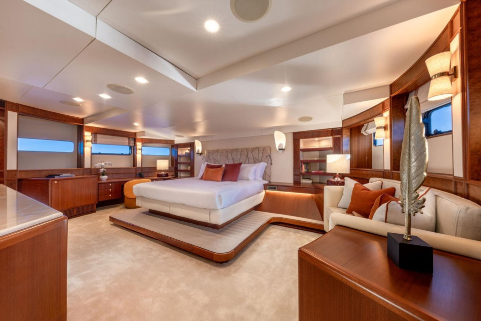 M/Y TAHI Yacht #14