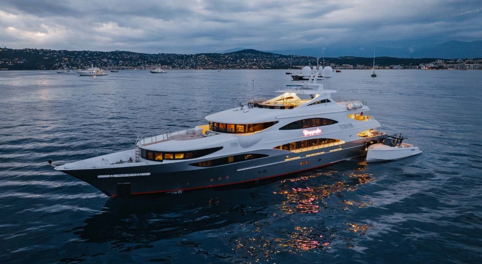 M/Y CHAMPAGNE SEAS Yacht #1